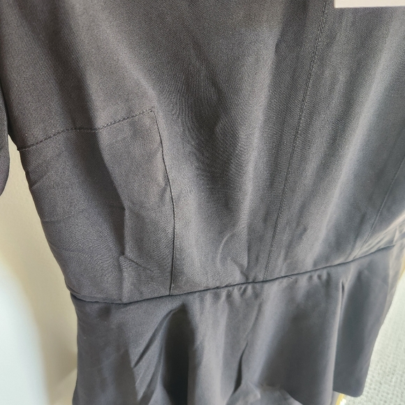 Romper - NWT dressy black short sleeve open back & zipper peplum shorts - Picture 4 of 17